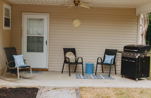 Monticello House | Home 0.2 miles from boat ramp with game room!