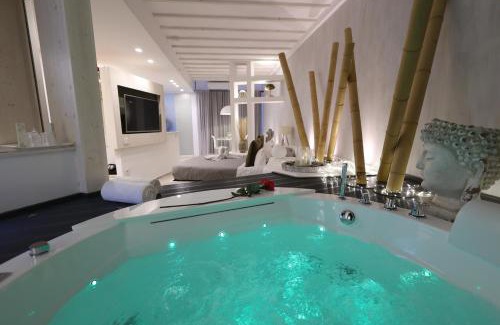 Bisceglie Bed & Breakfast | HOME 3 Luxury Suite