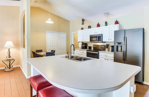 Deltona Lakes House | Home 3 Mi to Green Springs Park & Lake Monroe!