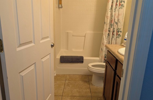Tallahassee House | Home (3B/3B): Economical Apt, 7 mins to FSU (206)