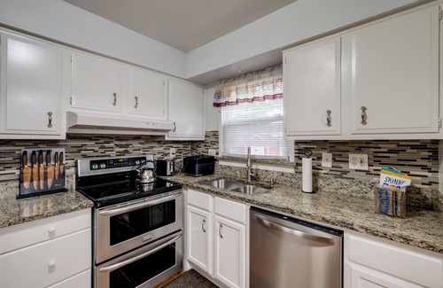 Marlton House | Home 6 Mi to Show Place Arena! Easy Commute to DC