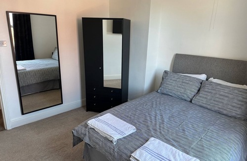 Eaglescliffe House | Home and Away