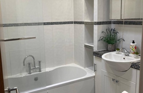 Henley Apartment | Home away from home in Henley on Thames