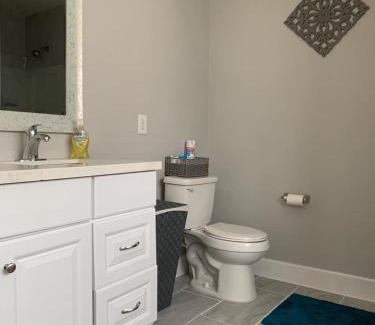 Kingwood House | Home Away From Home 10-minutes IAH airport-Hospital-malls-Restaurants