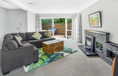 Te Rapa House | Home away from home! 3br house