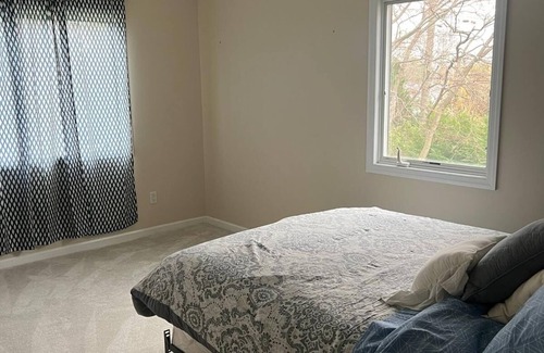 Dix Hills House | Home away from Home!! 5 minutes away from the restaurants and shopping plazas.