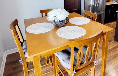 Olivia House | 🌟"Home-Away-From-Home" Beauty; Kid, Baby & Dog-Friendly; Veteran-Owned🌟