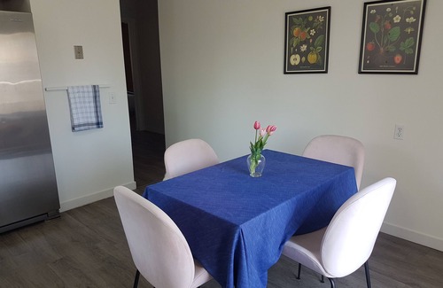 Beaumont House | Home Away From Home - Close to YEG Airport