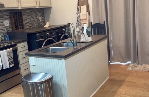 Historic Downtown Savannah Condo | Home Away From Home Condo…Forsyth Park