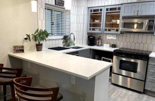 Downtown Atlanta Apartment | Home Away from Home Condo Downtown ATL 16th floor