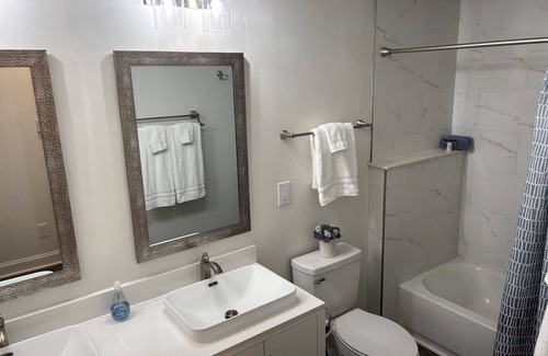 Paw Creek House | Home away from home. Less than 10 minutes to City!