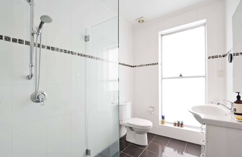 Randwick House | Home away from home: renovated 1920s heritage house