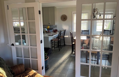 Mount Holly House | Home away from home. 15 min from Jackson Gore, Comfortable 3-bedroom 2-bath.
