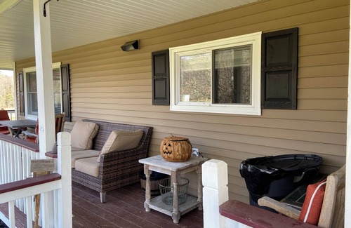 Mount Holly House | Home away from home. 15 min from Jackson Gore, Comfortable 3-bedroom 2-bath.