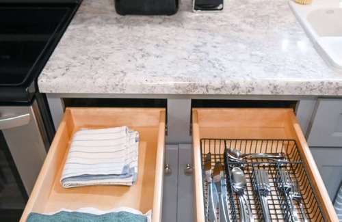 Newport House | Home Away From Homen