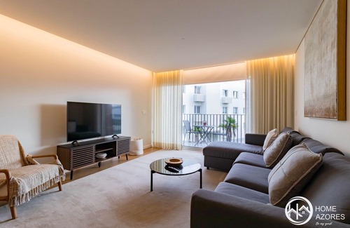 Ponta Delgada Condo | Home Azores - Coliseu Residences B1-1º