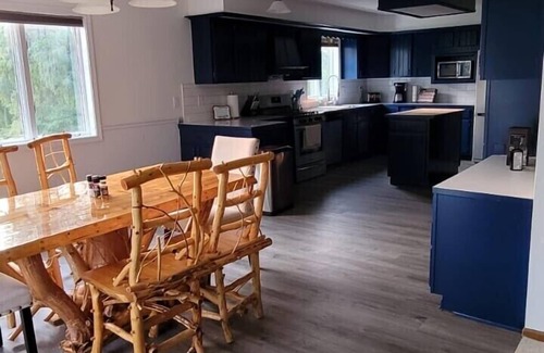 Acme House | Home by the Bay