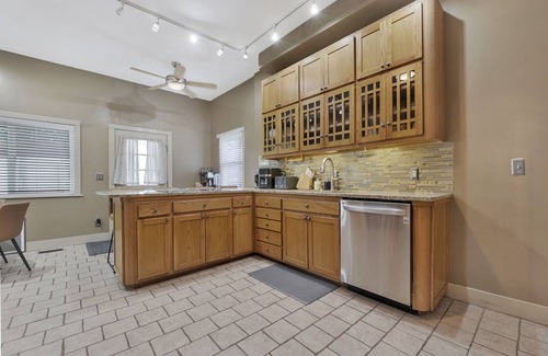 Wichita House | Home by the river, 5 Bedrooms, 5-minute walk to Children Museum, POOL TABLE!