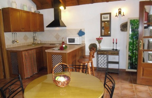 San Cristobal de La Laguna Apartment | Homerez - Cosy Apt, San Cristóbal de La Laguna.