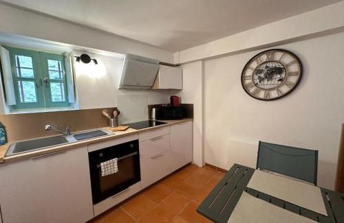 Viviers House | HOME ET HOLIDAY La Muscadelle