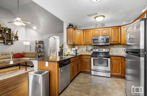 Fayetteville House | Home for the whole family in the middle of town.