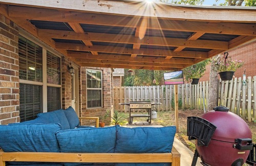 Fayetteville House | Home for the whole family in the middle of town.