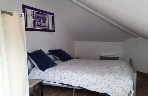 Chateau-Arnoux-Saint-Auban Apartment | Homerez - Nice appartement for 4 ppl. at Château-Arnoux-Saint-Auban