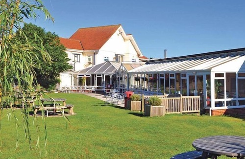Hopton Ski Chalet | Home from Home caravan in Lowestoft
