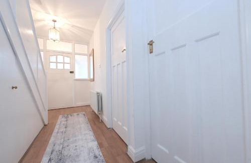 Colindale House | Home from home Retreat
