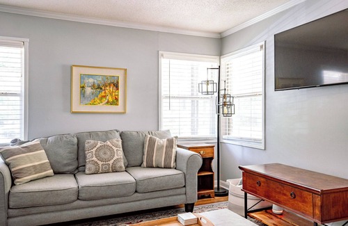 Audubon Park House | Home Gym | TV in all BRs | Walk-in Shower