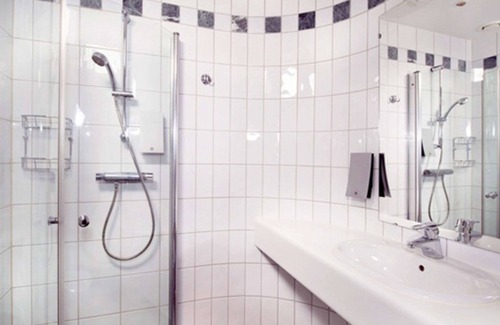 Malmo Old Town Hotel | Home Hotel Temperance – Dinner included