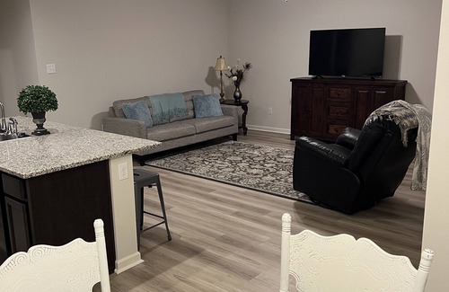 Brusly House | Home in Brusly, set up for month plus stays. Contact for discounts.