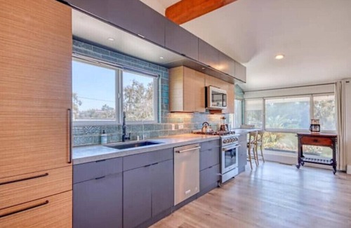 Corona del Mar House | Home in CDM Newport Walk to the Beach!n