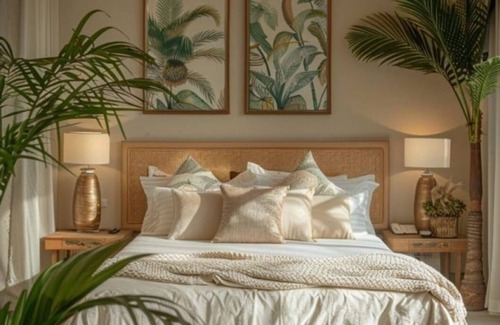 Woodridge House | Home in Clermont| King-sized bed