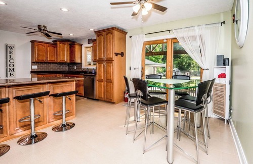 Dowagiac House | Home in Dowagiac with private pool