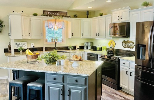 Mill Spring House | Home in Mill Spring/Hendersonville no Hurricane damage