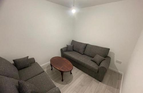 Bletchley Apartment | home in Milton Keynes