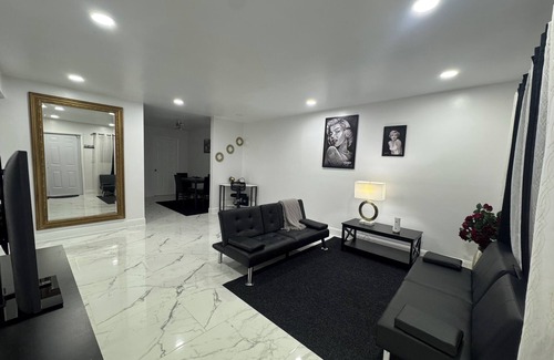 West Palm Beach House | Home in the heart of west Palm Beach