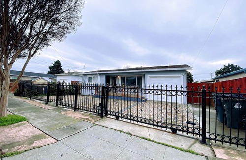 Union City House | Home in Union Cityn