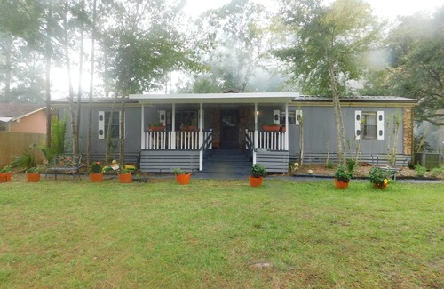 Astor House | Home is One House Away from Forest