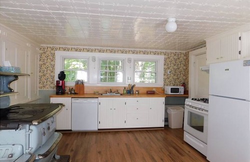 Bridgton Other | Home is perfect for large families with private lake access and close to town