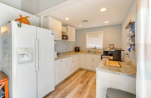 Alligator Point House | Home Near Beach in Alligator Point: Rooftop Deck!