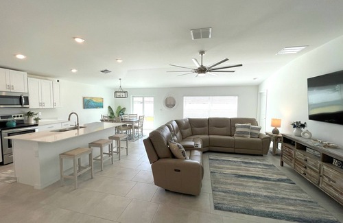 Rotonda Lakes House | Home near golf course & beaches in peaceful Rotonda West