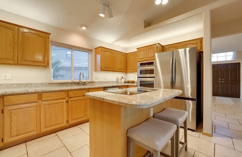 Foothills House | Home on Golf Course w/Private Pool in Phoenix!