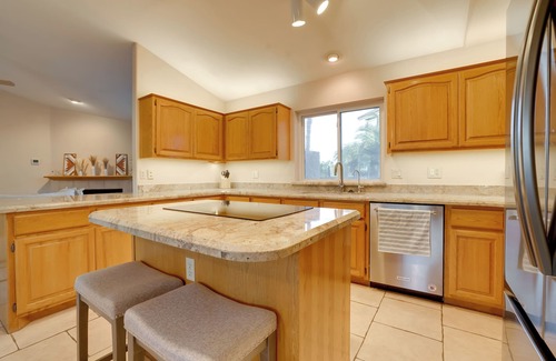 Foothills House | Home on Golf Course w/Private Pool in Phoenix!