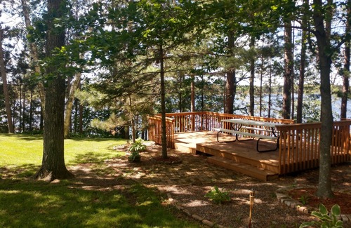 Deerwood House | Home on sunset lake. 3Bed/3Bath.