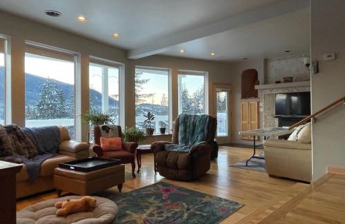 Juneau House | Home on the Hill at Kelli Creek