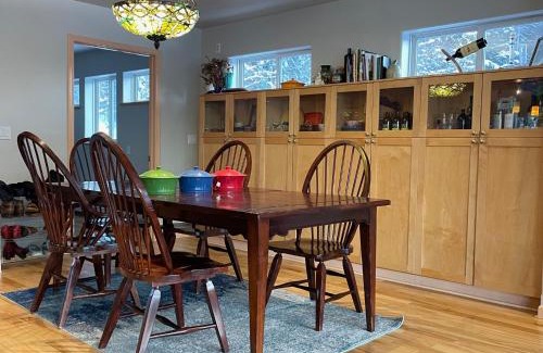 Juneau House | Home on the Hill at Kelli Creek