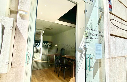 Alto do Pina Apartment | Home Out 2E - 5 Bedroom apartment with parking