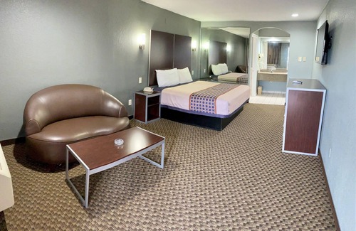 Southeast Houston Hotel | Home Place Inn & Suites